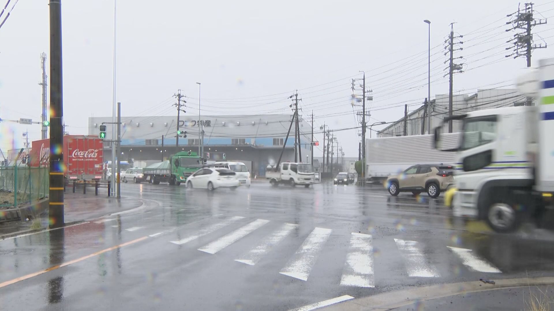 国道41号を「北進・右折」の車が自転車はねる…男を逮捕　53歳の男性が意識不明の重体　愛知・小牧市の交差点