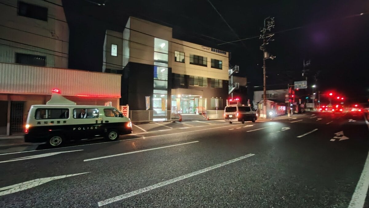 路面電車と歩行者が接触、歩行者が意識不明か（高知市）