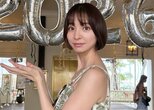 【 篠田麻里子 】 「子どもの笑顔にたくさん力をもらいながら、今年も今ある幸せを大切に」 娘と海外で年越し 巨大ステーキも堪能|TBS NEWS DIG