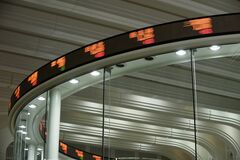 【日本株週間展望】不安定な値動き、通商交渉期待と過熱感の綱引き| TBS CROSS DIG with Bloomberg