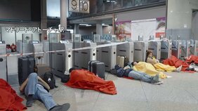 スペインで“非常事態宣言”「ホテルが取れない」スペインやポルトガルで28日大規模な停電が発生|TBS NEWS DIG