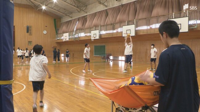 「ちょっと頼みにくいし、頼まれにくい」どうする? 部活の移動手段 ガイドラインで"県外遠征"禁止の自治体は|TBS NEWS DIG