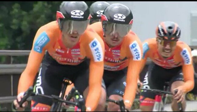 国内最高峰の自転車レース「ツアー・オブ・ジャパン」信州・大鹿村で初開催…人口800人余りの村に歓声！「すごい迫力です…！」|TBS NEWS DIG