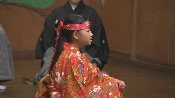 伝統芸能を次の世代へ 金沢市の指定無形文化財”加賀宝生″　 子ども塾発表会で８演目披露|TBS NEWS DIG