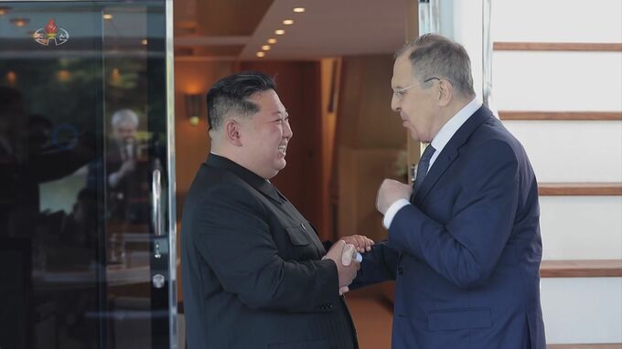 金総書記とロシア・ラブロフ外相の会談 北朝鮮国営メディアも報じる　金総書記 ウクライナ情勢めぐるロシアへの「無条件の支持」改めて表明|TBS NEWS DIG