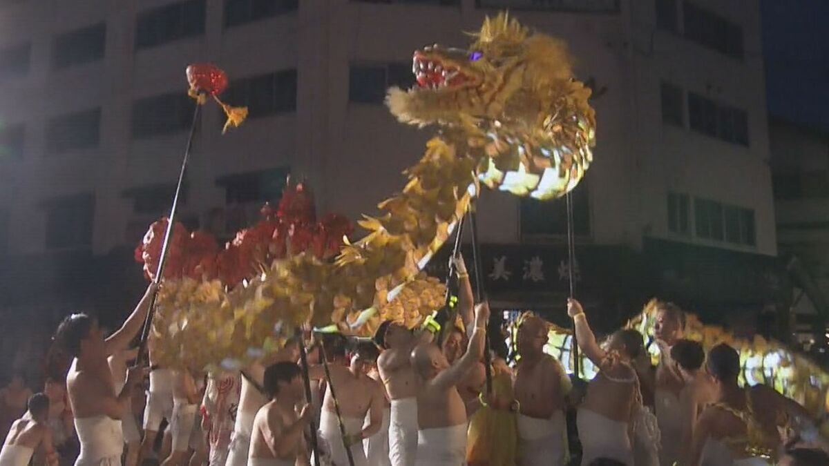 5頭の龍と神輿が練り歩く｢龍神火まつり｣で下呂温泉賑わう 伊勢神宮 
