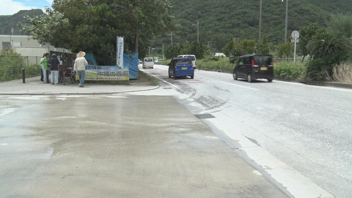 基地建設抗議めぐるダンプ死傷事故　安全対策で現場に信号機と横断歩道設置へ　名護市・安和桟橋