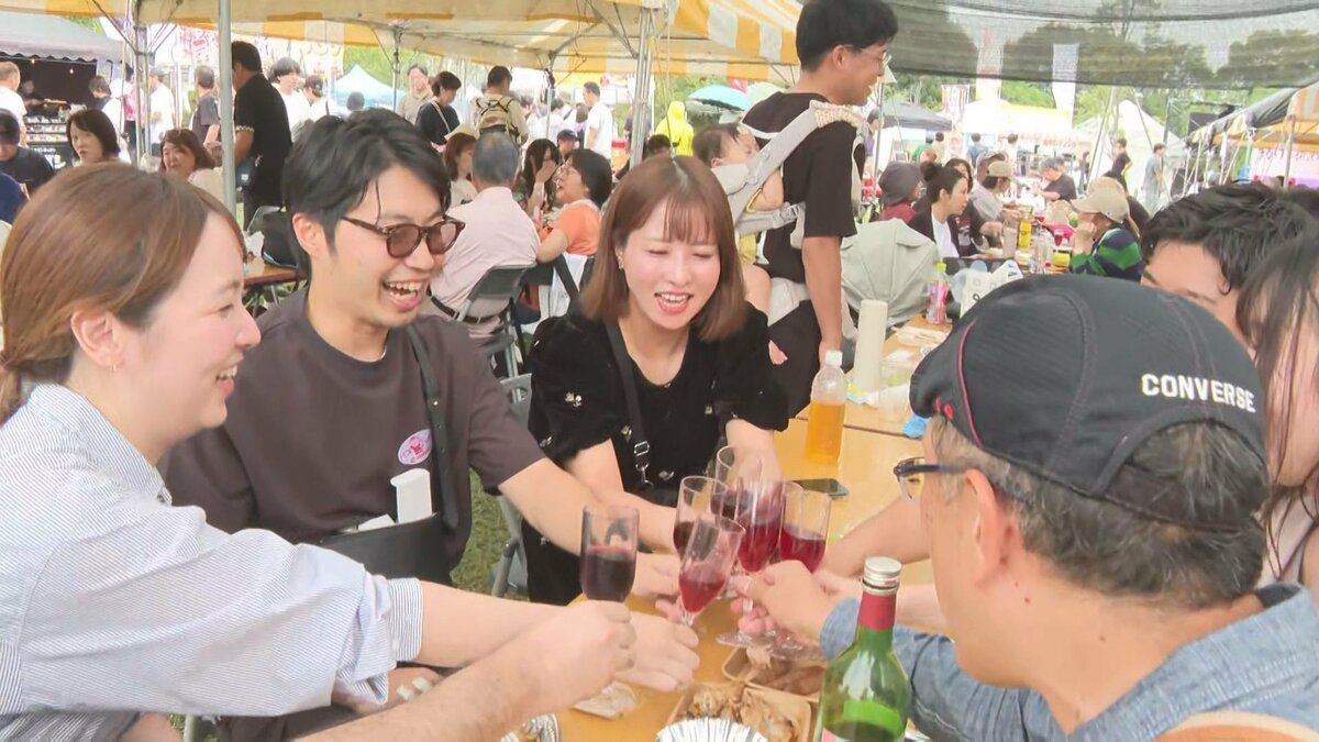 秋の人気イベント　葡萄酒まつり開催