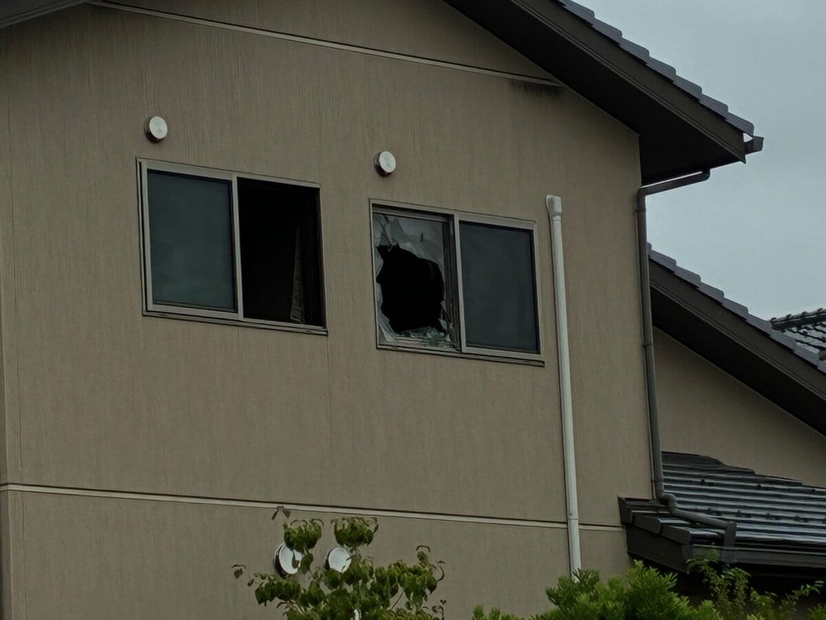 火事】高岡市白金町「2階部分から煙が上がっている」と通報 8日正午