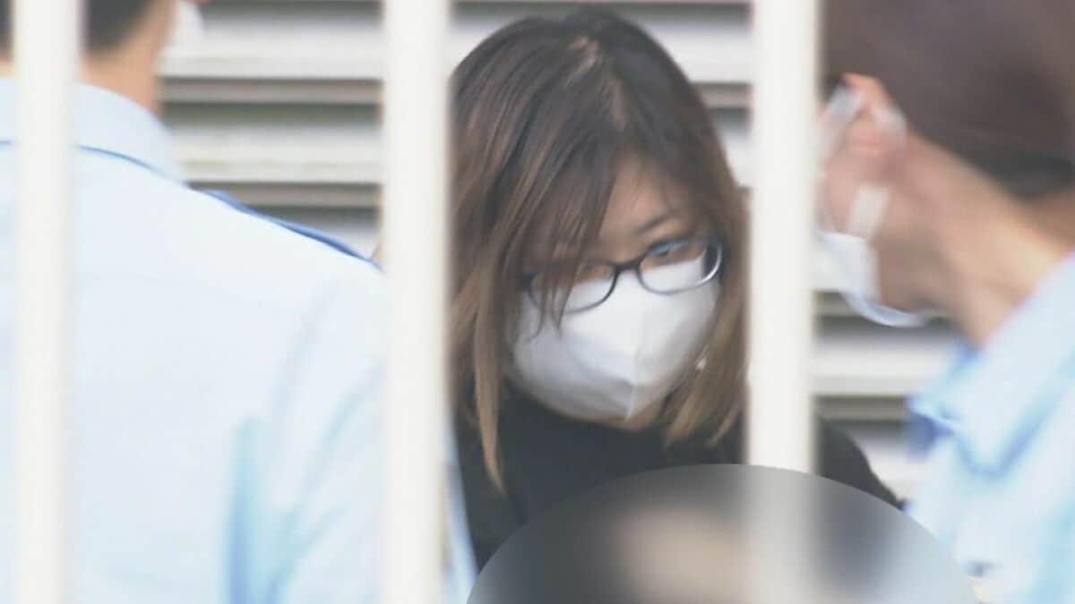山中に女性2人の遺体を遺棄した罪 検察は36歳女に懲役3年を求刑 ｢遺棄時に近くに居続けたこと自体が重要な寄与｣ 女は｢黙秘します｣弁護側は無罪主張 