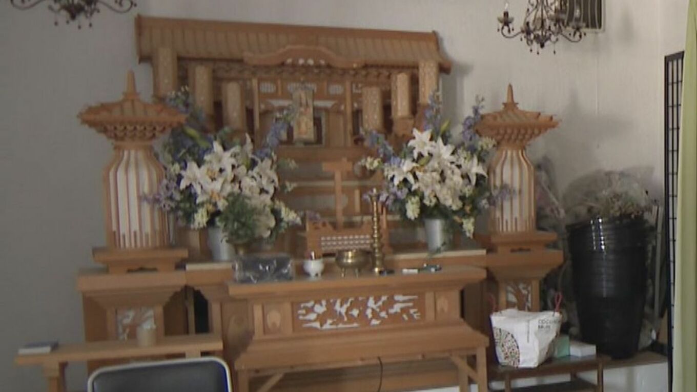 “ハエが飛ぶ”葬儀場で棺の中に2人の遺体 カメラが内部へ 身寄りない男性か 岡崎市は一時保管を依頼しておらず…今も新しい棺が 愛知 TBS