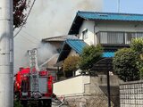 「白煙が見える」と通報　広島市安佐南区の住宅街で住宅1棟が全焼する火災　高齢女性が熱気を吸ったか|TBS NEWS DIG