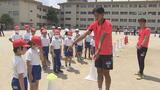 これも研修の一環“新人”Jリーガーが小学生にサッカー指導　福島|TBS NEWS DIG