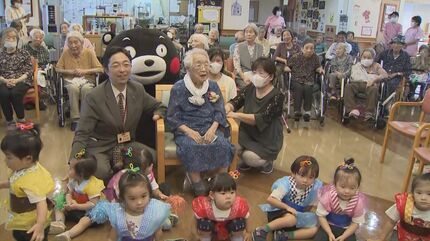 111歳の女性 元気の秘訣は？「好き嫌いなし」おつまみやスナック菓子も