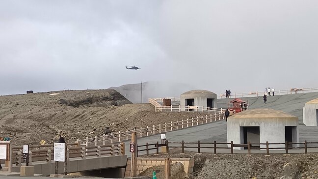 【速報】阿蘇中岳火口付近で機体発見か 熊本・阿蘇市で行方不明の「カドリー・ドミニオン」遊覧ヘリコプター　|TBS NEWS DIG
