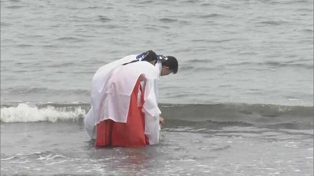 「津波が急に来たら、見るな、待つな、おごるな」語呂に合わせて　キュウリやマツナを小舟に乗せて安全祈願|TBS NEWS DIG