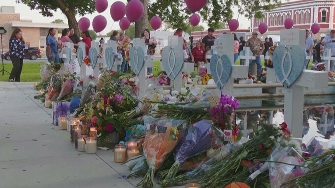 「失敗の連鎖だった」アメリカで21人死亡の小学校銃乱射事件　検証結果を公表|TBS NEWS DIG