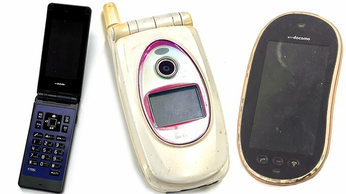 世界初「カメラ付き携帯」は日本企業が開発、「写メ」で爆発的ヒットし“標準装備”に⋯時は流れガラケーも“過去の物”、端末から写真を取り出すサービスも　|　高知のニュース・天気｜KUTV NEWS | KUTVテレビ高知