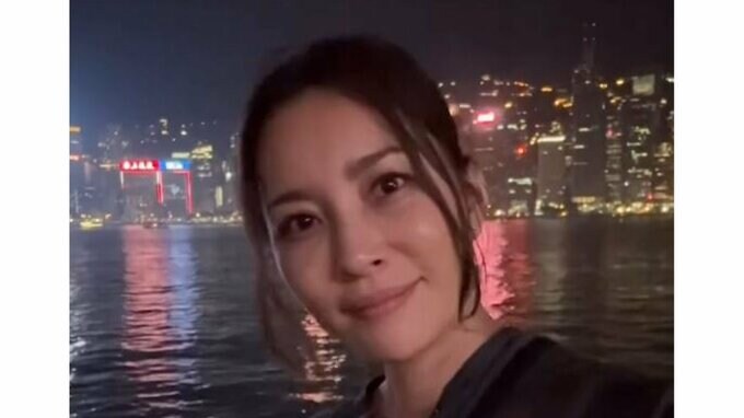 【瀬戸朝香】　「100万ドルの夜景を見にいったょ」香港の夜景をバックに自撮りの動画公開　「綺麗すぎて目眩がする」「100万ドルの夜景に100万ドルの笑顔」と反響続々|TBS NEWS DIG
