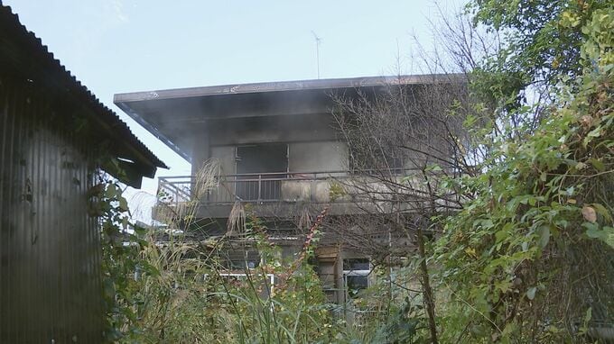東京・あきる野市の住宅で火事　性別不明の1人の遺体見つかる　火元の家に住む30代男性か|TBS NEWS DIG