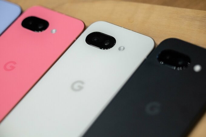 グーグル、開発中のPixelスマホを「スーパーファン」に試験提供へ