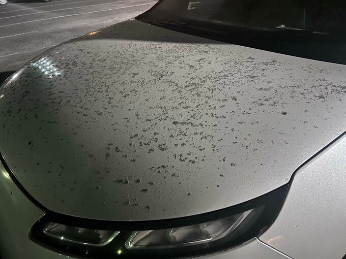 【桜島で噴火】鹿児島市街地に降灰「車に灰が積もり白シャツに灰が…」きょう・あすの降灰予報　鹿児島|TBS NEWS DIG