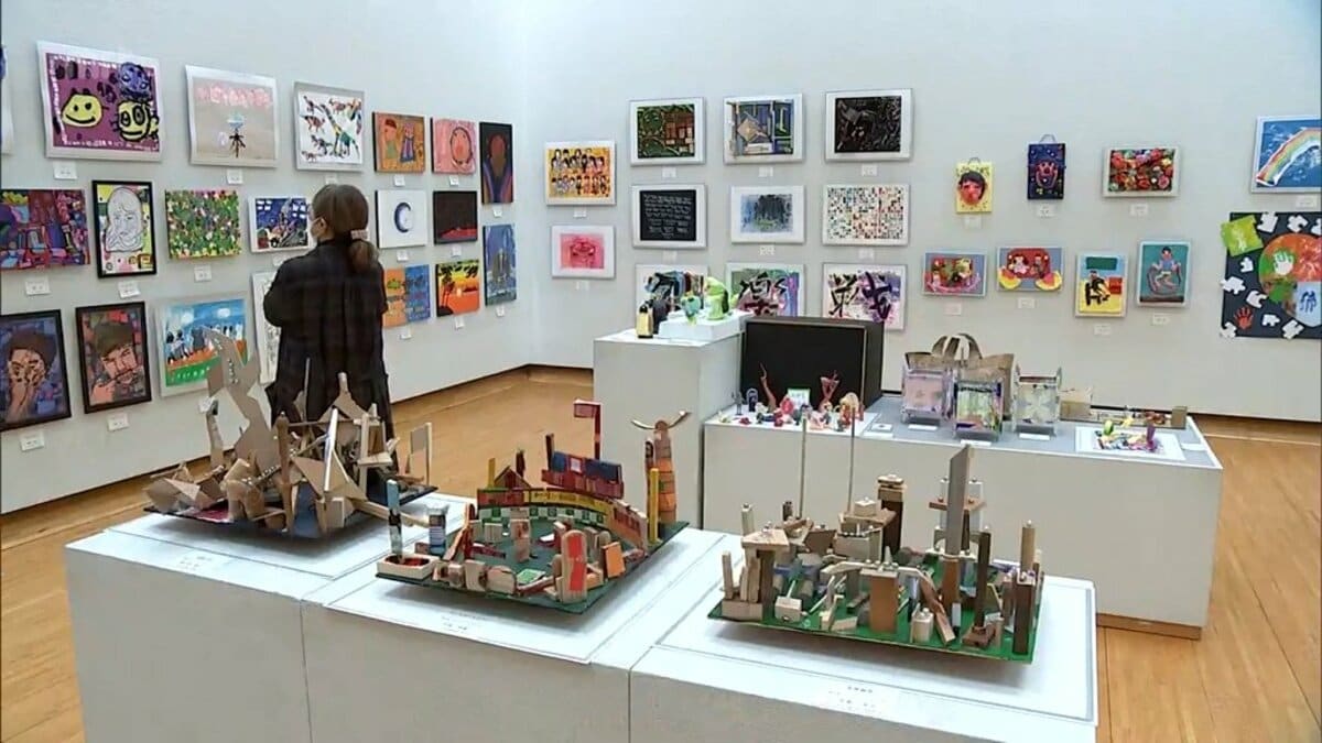 宮崎県内の特別支援学校に通う児童・生徒たちのアート作品展 県立