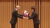 芥川賞を受賞した鈴木結生さんが西南学院大学で記念講演会　|　福岡のニュース｜RKB NEWS｜RKB毎日放送