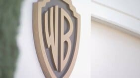 米ワーナー 株主総会でパラマウントによる買収を承認|TBS NEWS DIG