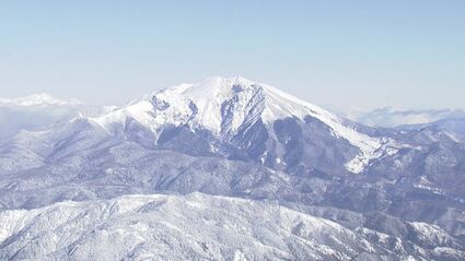 小、中学生女子全裸　2次 山頂方向が隆起” 御嶽山で「火山性微動」観測 高まる火山活動 気象庁が噴石や火砕流などに警戒呼び掛け | 名古屋・愛知・岐阜・三重のニュース【CBC  news】 | CBC web