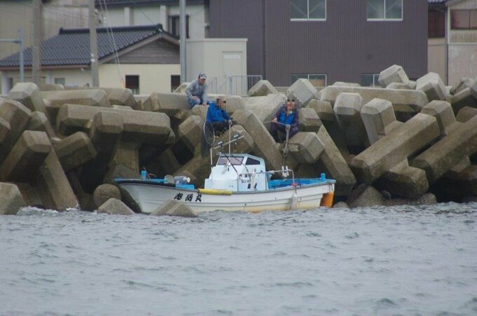 釣りに出ていたプレジャーモーターボートが航行不能に…シーアンカーのロープ絡まる　富山|TBS NEWS DIG