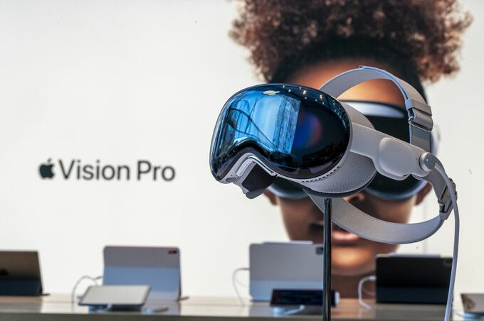 アップル、Vision Proで初の改良版計画－性能・装着感向上し年内にも