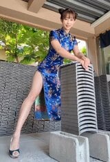 【堀江聖夏】　チャイナドレスで“瓦割り”　秘訣を紹介　「瓦割りって、実はコツがあるんです　これを見たら、あなたも割れるかも!?」|TBS NEWS DIG