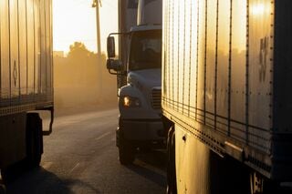 米政権、自動車業界の関税負担軽減策を延長-輸入バスに10%の関税| TBS CROSS DIG with Bloomberg