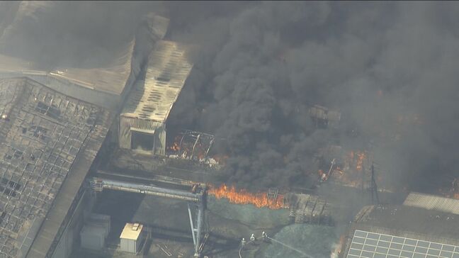 岡山・笠岡で火事　大和技研工業（本社：広島県福山市）の工場など燃える　現場は広島県境から約1km　福山地区消防組合が応援出動|TBS NEWS DIG