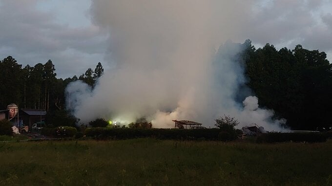 「建物が燃えている」近隣住民などから通報相次ぐ　住人の男性連絡取れず　宮城・栗原市|TBS NEWS DIG