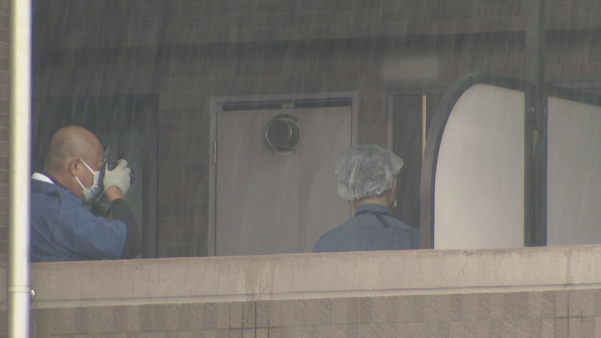 14歳少女が母親を刺殺した“殺人”の疑いで送検　死亡した母親は布団の上で倒れていた