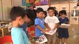 東日本大震災の翌年から被災地へ絵本を贈る活動を続けている団体 岩手県大槌町の教育・保育施設に絵本を贈る|TBS NEWS DIG