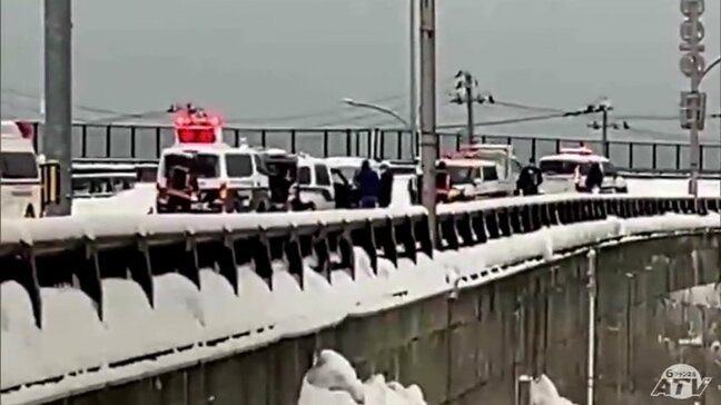 酒に酔った状態で軽乗用車を運転→対向車線はみ出しタクシーに正面衝突か 21歳の大学生の男を逮捕 過失運転傷害と酒酔い運転の疑い 容疑を一部否認 青森市の国道103号「観光通り」|TBS NEWS DIG