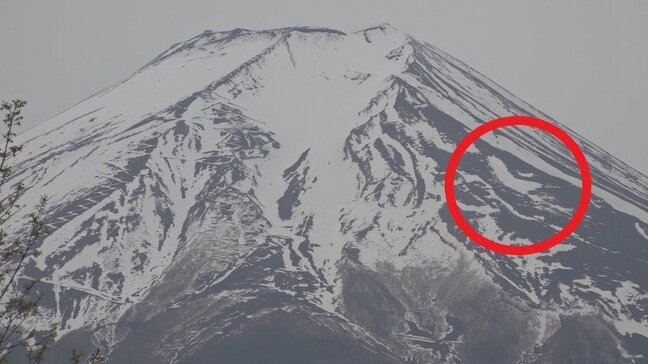 富士山に農鳥 2009年以降では2番目に早く出現 富士北麓に初夏の風物詩 山梨・富士吉田市|TBS NEWS DIG