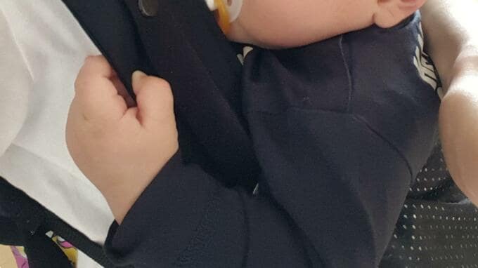 赤ちゃん骨折も…「抱っこひも」落下事故176件　国民生活センターが注意喚起　原因と対策は？|TBS NEWS DIG