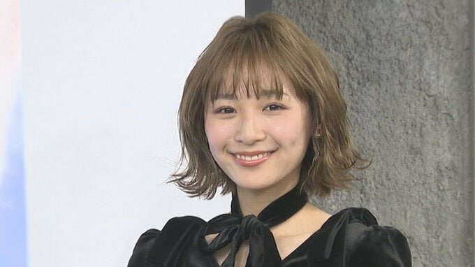 【浅川梨奈】5thカレンダー発売　次作は“全身コスプレ”？「今のうちに会社に置いていただきたい」　『フェイクマミー』共演・波瑠の結婚も祝福「あ〜いいな」|TBS NEWS DIG
