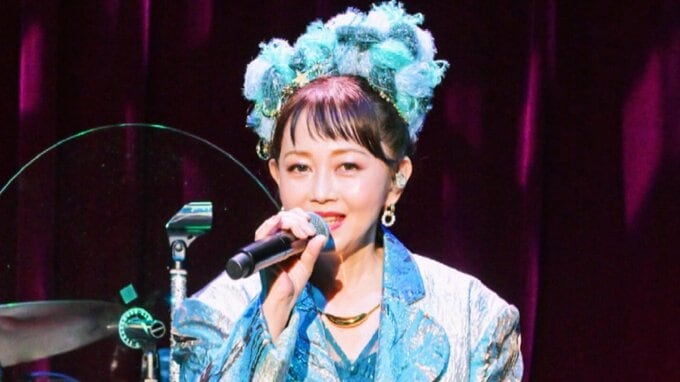 靱帯損傷【 浅香唯 】〝26日の大阪公演はほぼ座って〟　階段を降りる時に足を捻るも公演は開催〝どうぞ安心して会場に〟|TBS NEWS DIG
