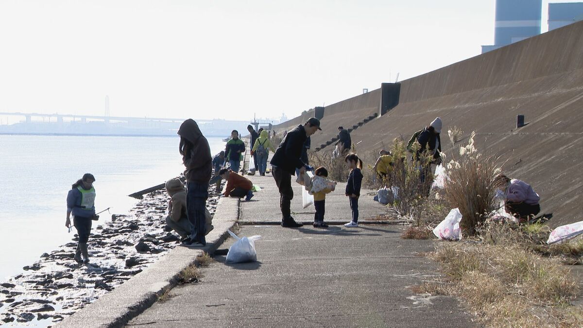 釣り糸など50袋分のごみ回収 ラムサール条約登録の“藤前干潟”で清掃活動 渡り鳥の飛来地として知られるも釣り糸が絡まる被害も…名古屋市港区