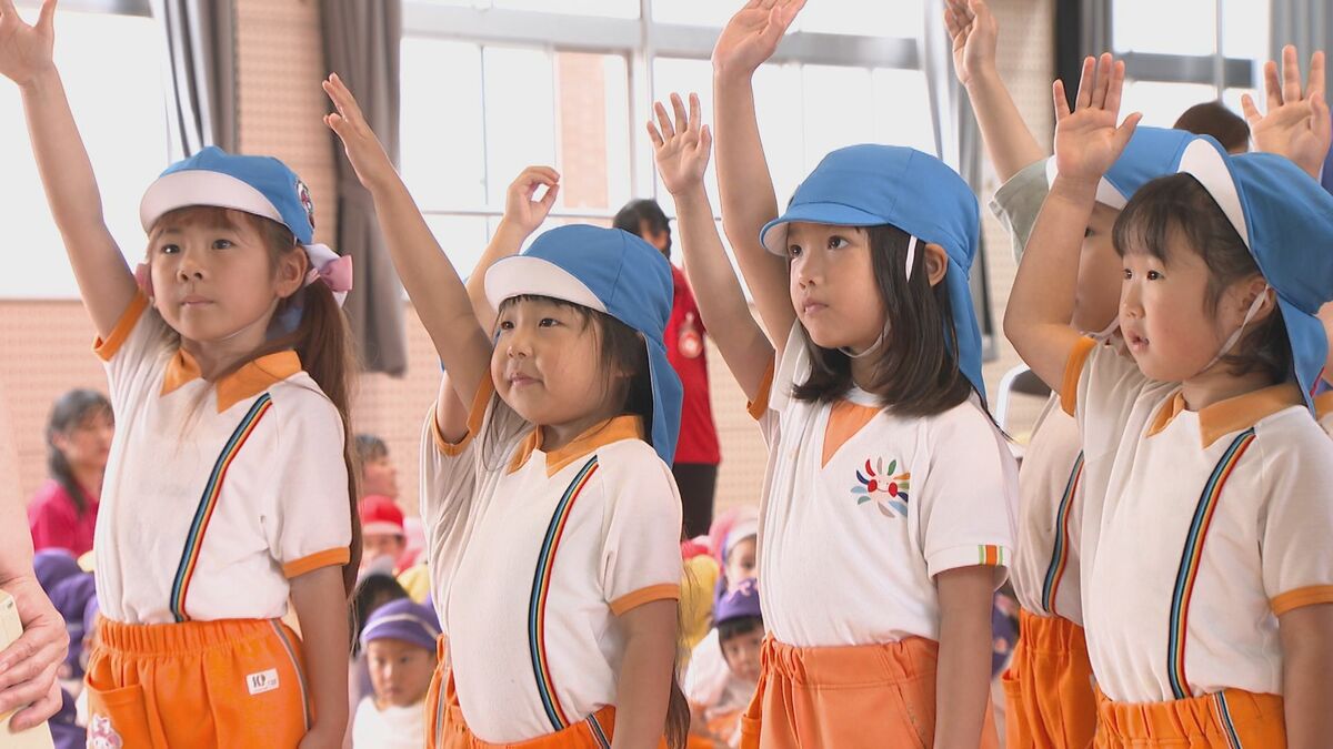 幼稚園で交通安全教室　園児が高齢者と一緒に交通ルール学ぶ　大分