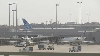 ベネズエラ上空の飛行に「潜在的な危険」アメリカ連邦航空局が注意呼びかけ　麻薬密輸めぐり軍事的緊張が高まる| TBS CROSS DIG with Bloomberg