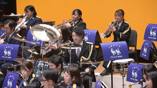 県警音楽隊の60周年を記念した演奏会 県民が隊員の奏でる美しい音色に聞き入る 盛岡市|TBS NEWS DIG