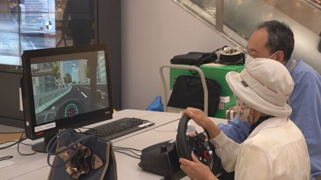 車や自転車の運転シミュレーターで安全運転の技術学ぶ　白バイも展示され賑わう|TBS NEWS DIG