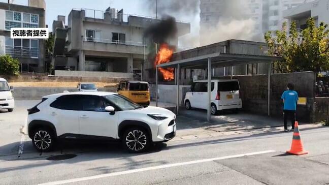 「煙で中に入れない」住民を迎えにきたリハセン職員が通報　浦添市の住宅で火事　2人死亡|TBS NEWS DIG