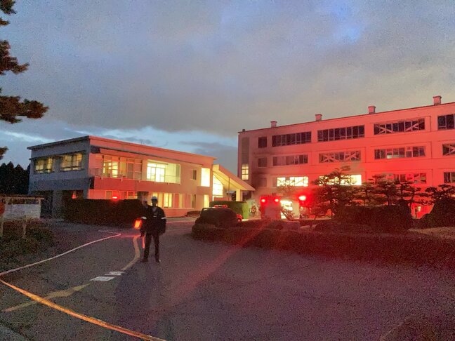【続報】富山高等支援学校の火事　渡り廊下で新聞や段ボール燃える　けが人なし　「敷地内から炎」住民から通報相次ぐ|TBS NEWS DIG